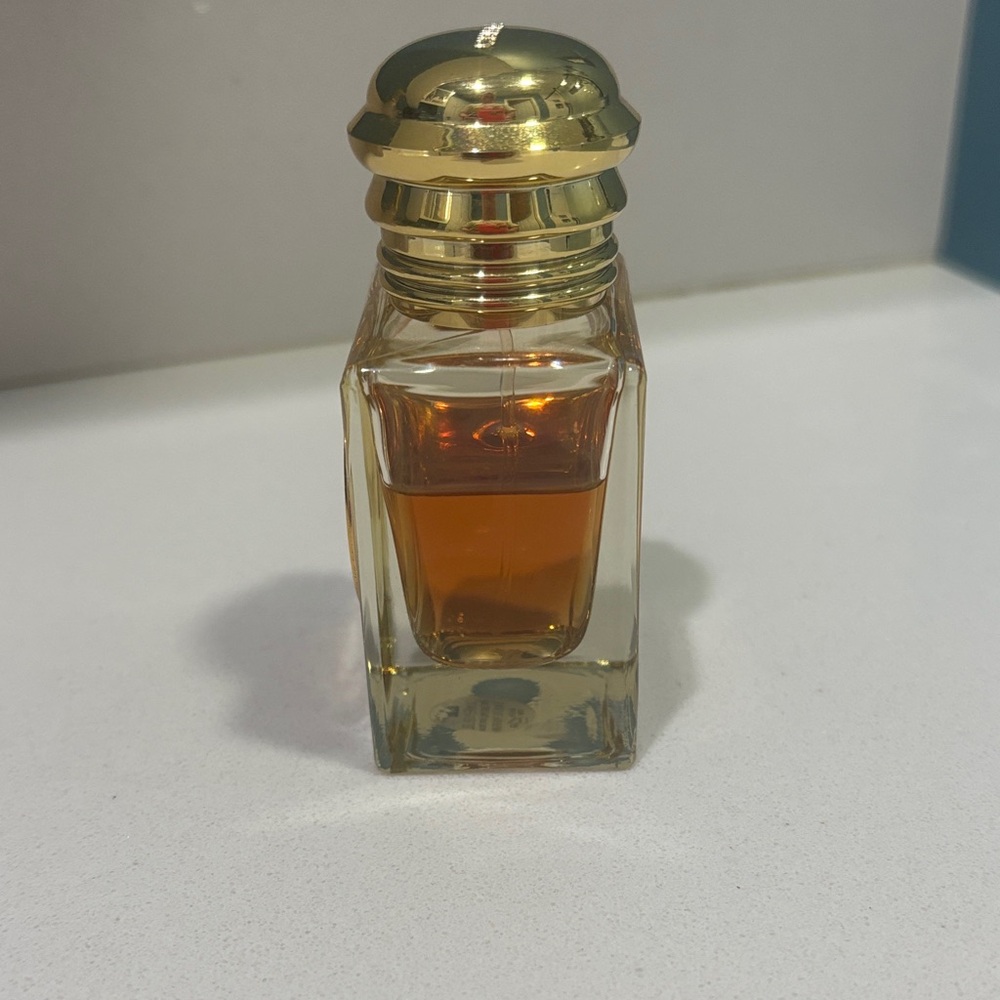 Burberry Goddess Perfume - Picture 4 of 7
